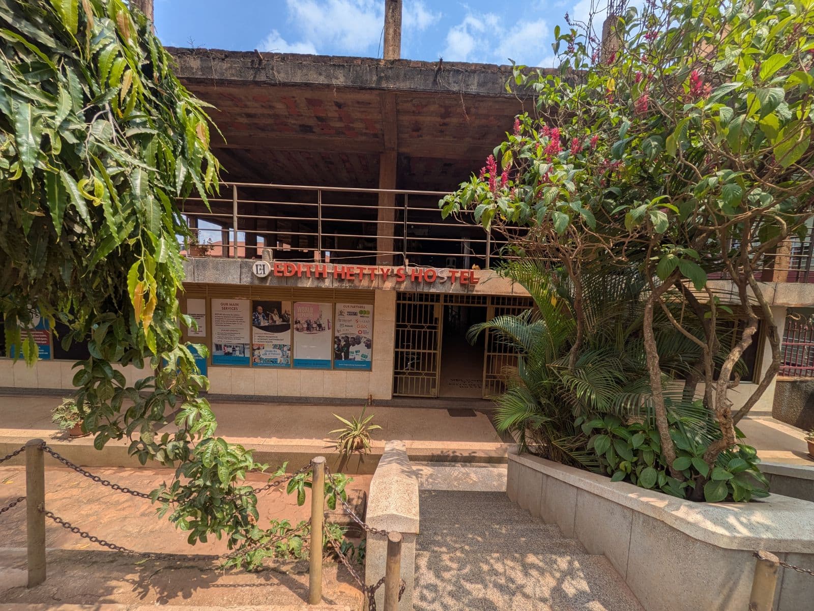 Edit-Hetty's hostel
