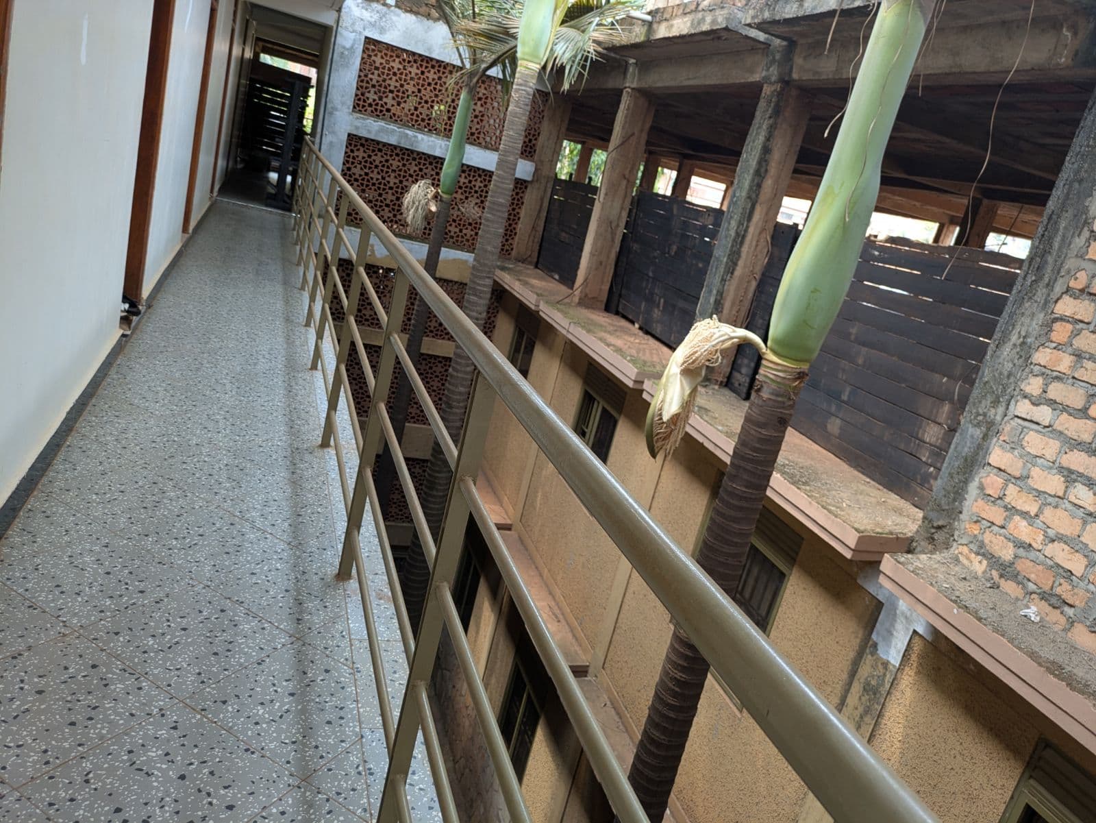Edit-Hetty's hostel