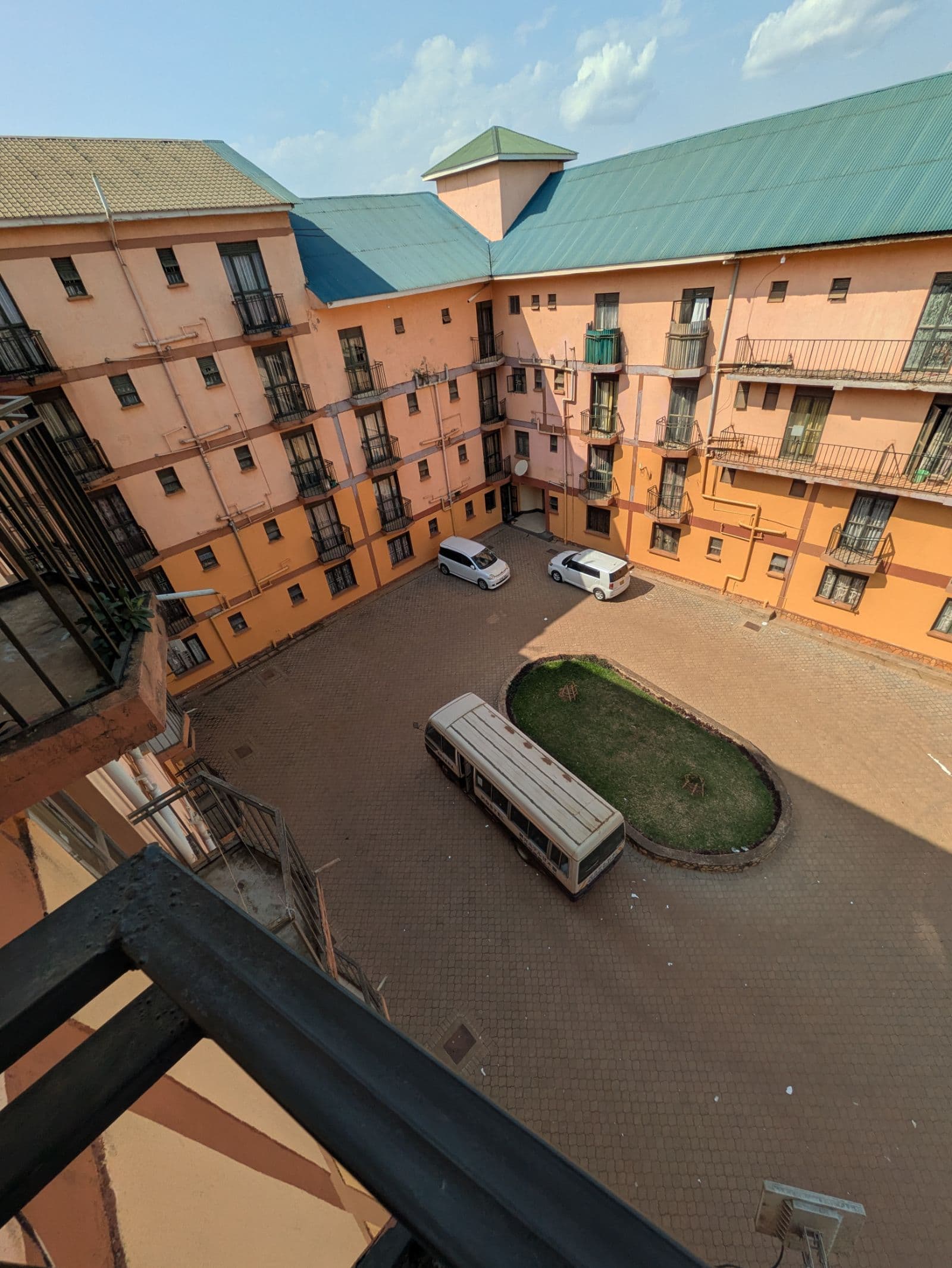 Bavana Hostel