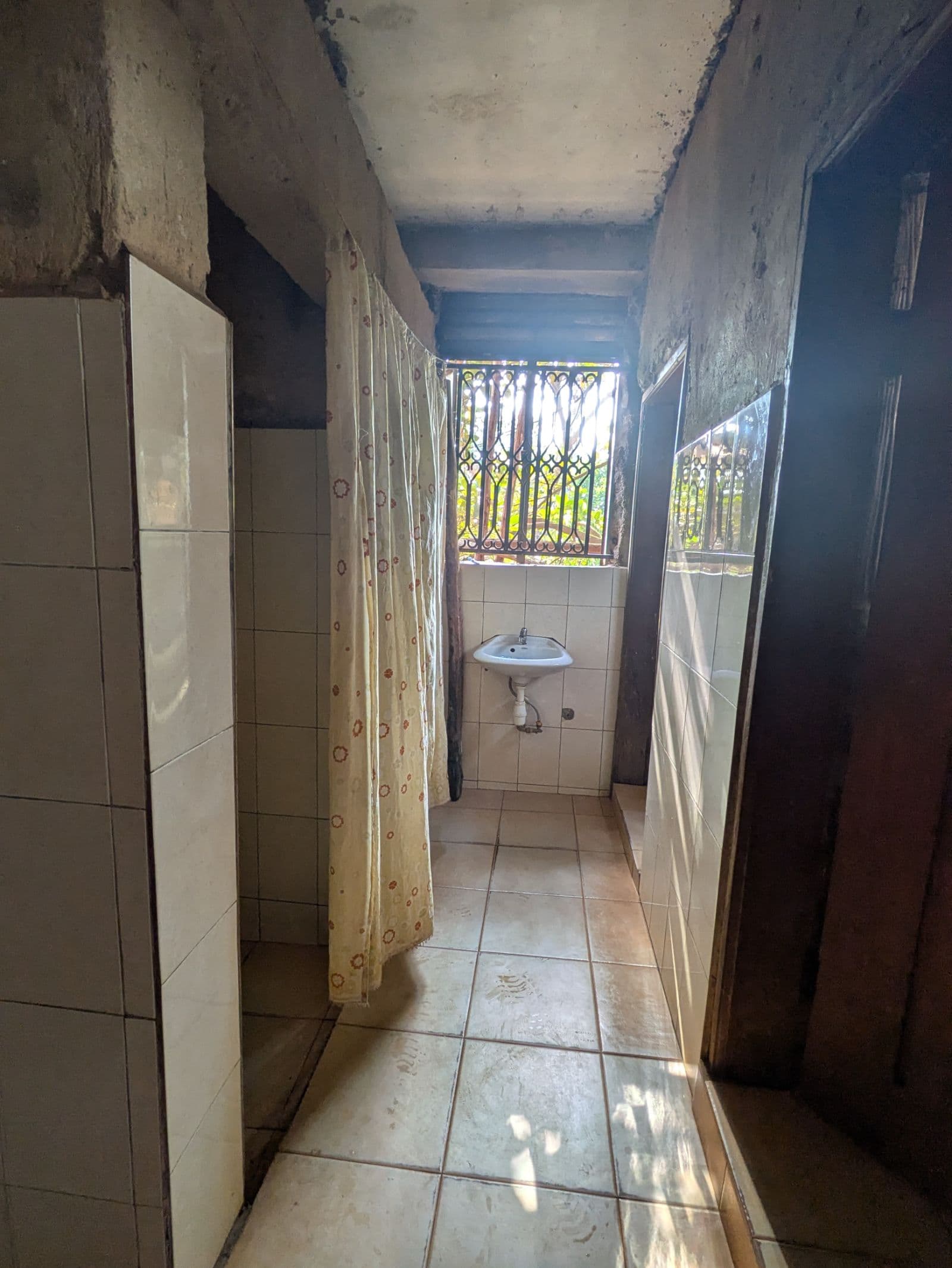 Elizabeth Exotic hostel